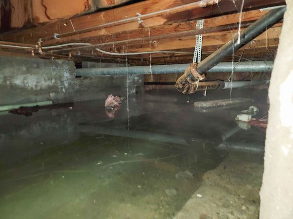 Crawlspace Water Restoration in Sterling